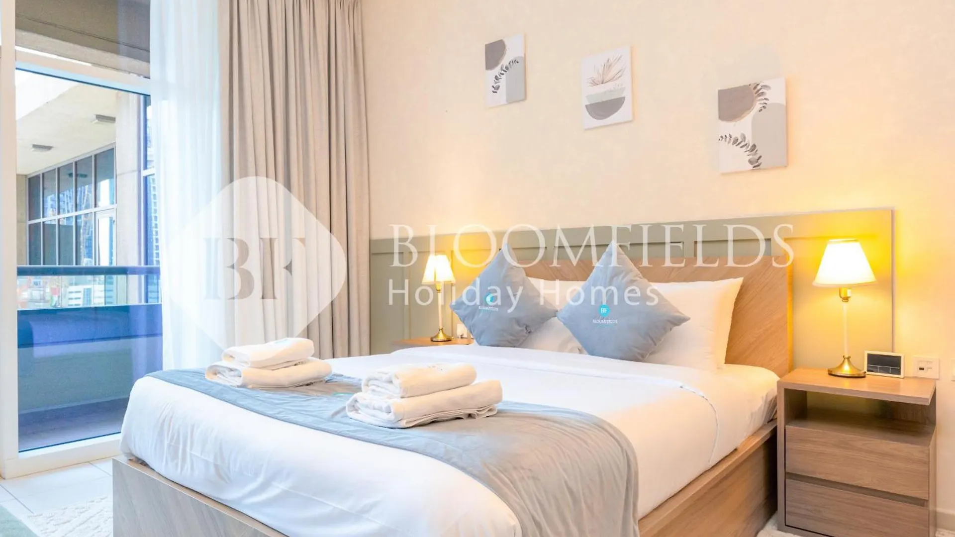 Lägenhet Bloomfields Magnificent Studio Bay Square Dubai